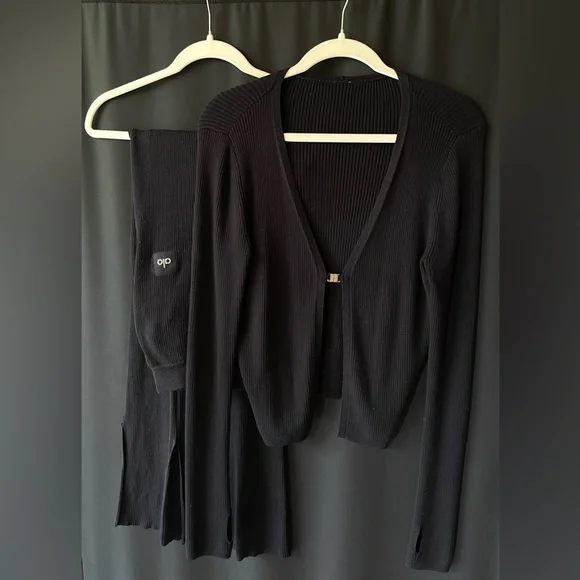 ALO Yoga Black Ribbed Cardigan - Picture 5 of 13